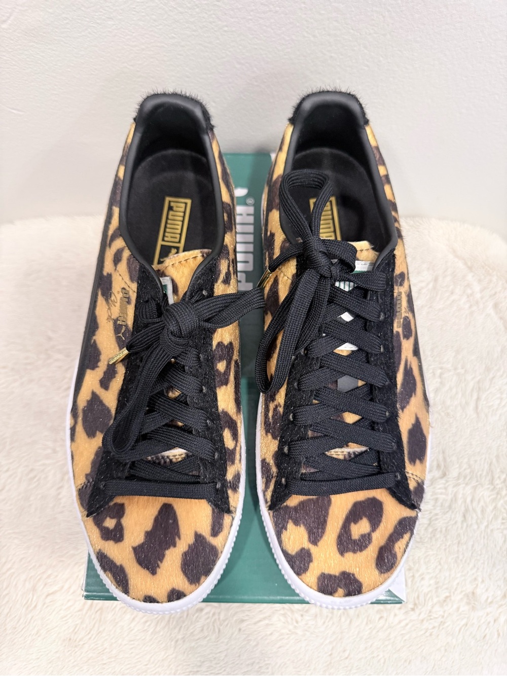 Puma Leopard Print Low-Top Sneakers in Tan and Black (fits women’s 9)